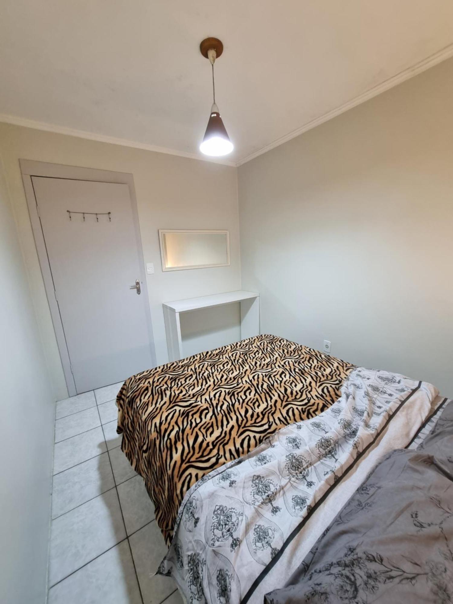 Apto 2 Quartos, Cond Fechado, Com Vaga, 4º Andar Por Escadas Pelotas Zewnętrze zdjęcie